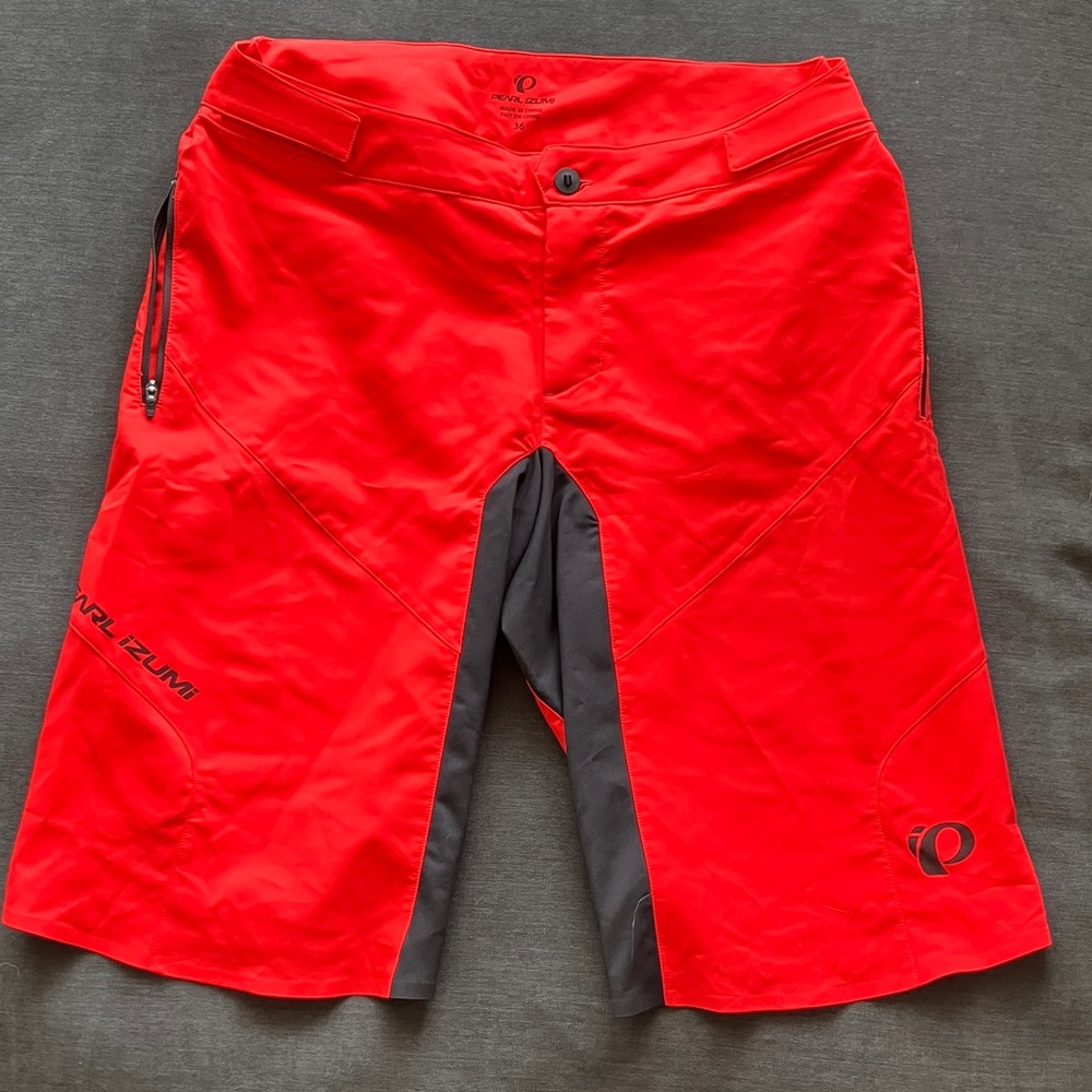 Pearl Izumi Red Bike Shorts